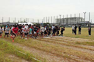 発走時間、一斉にスタート