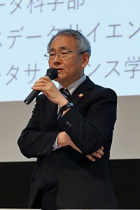 登壇した竹村学長