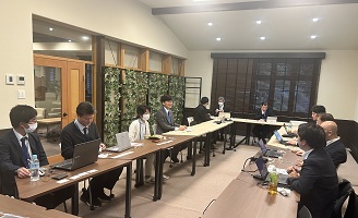 陵水会館で意見交換会