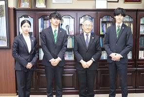 新旧体育会幹部が学長・理事を訪問 – 滋賀大学