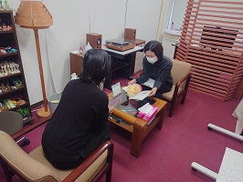 大津キャンパスでの相談の様子