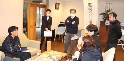 彦根キャンパス受賞者による歓談