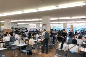 食堂の様子
